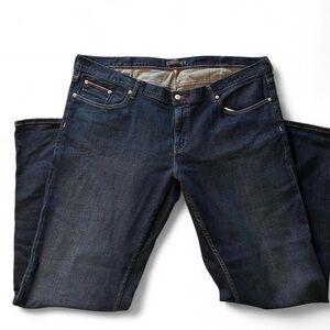 Tommy Hilfiger Men's Dark Blue Straight Jeans